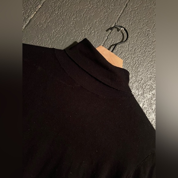 ZARA Men’s Black Turtleneck - Picture 3 of 3